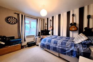 Bedroom - click for photo gallery